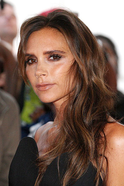 Брови с обложки: Кара Делевинь, Бэмби Нортвуд Блит и Виктория Бэкхем