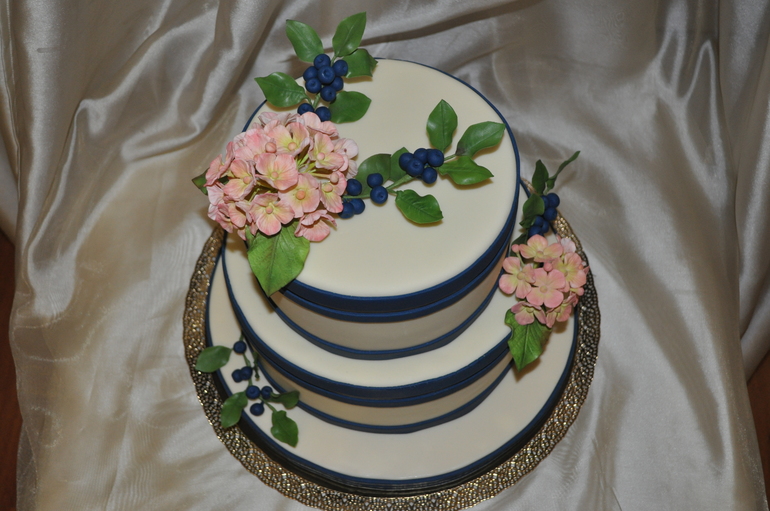 Свадебный торт на джинсовую свадьбу