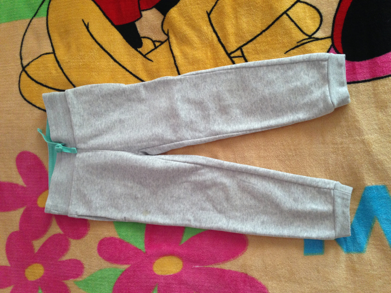 Одежда для девочки: Зара, Некст, Де Салитто... много.