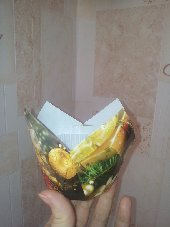 как и из какой формы сложить капсулы для капкейков?