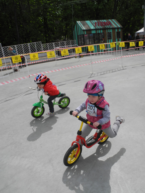 Весенняя беловелогонка в Сокольниках