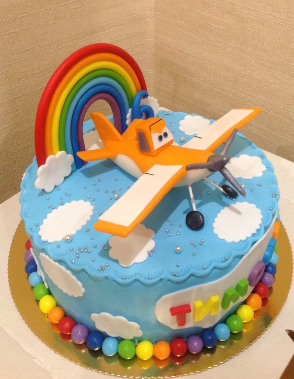 Торт для ребенка с самолетом