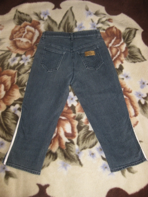 Блузки, шорты, бриджи ...Р-р 36-42. От 200 р.