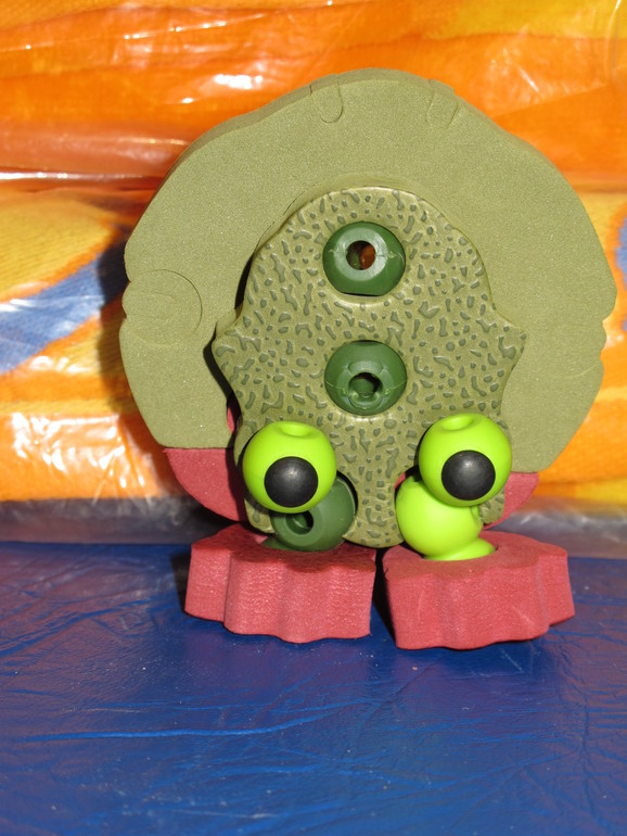 3D-пазл или мягкий конструктор из EVA материала.