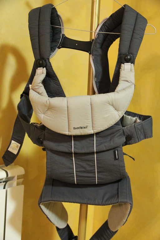 Продам рюкзак-кенгуру BabyBjorm Comfort Carrier за 4000 руб.