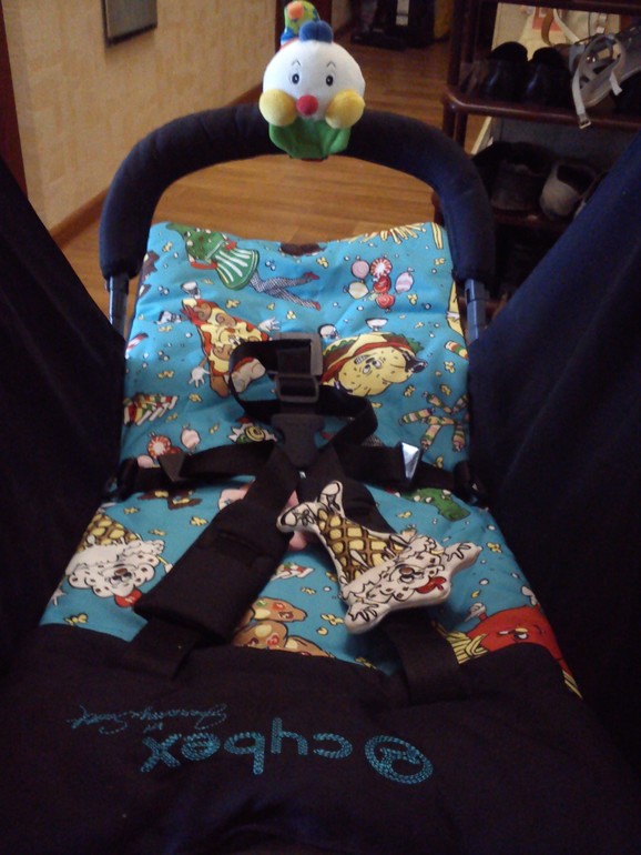 Про нашу колясочку-трость CYBEX ONYX Jeremi Scott multicolour