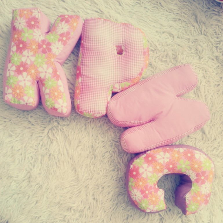 буквы-подушки...