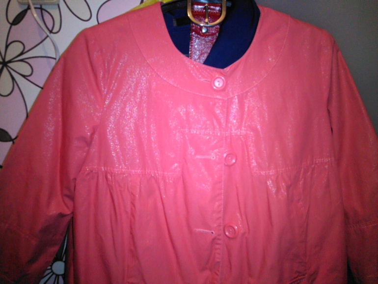 Продам плащ летний и комбез для беременных