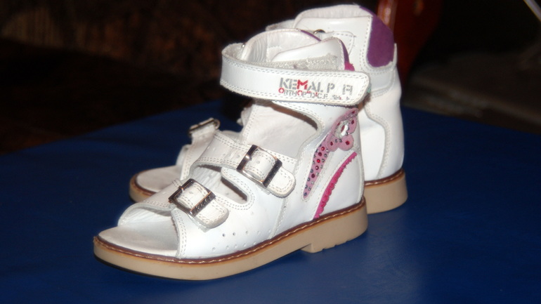 Продам кожанные ортопедические сандалии Happy Steps р.25 в отличном состоянии - 750р.