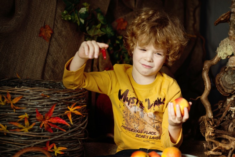 Осенняя фотосъемка в стиле Хеллуин. Фотостудия.