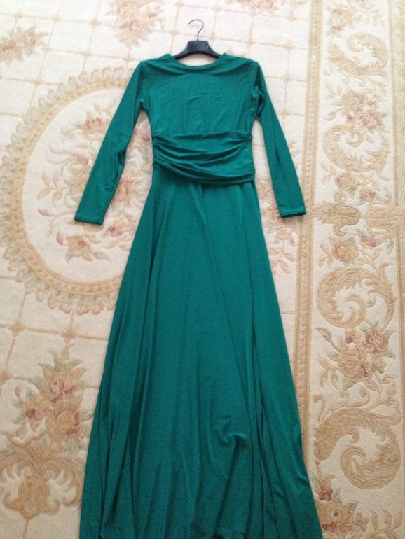 Платье Amanidress сшито было на заказ одето один раз,размер s,цена 12т,как новое !!!!!