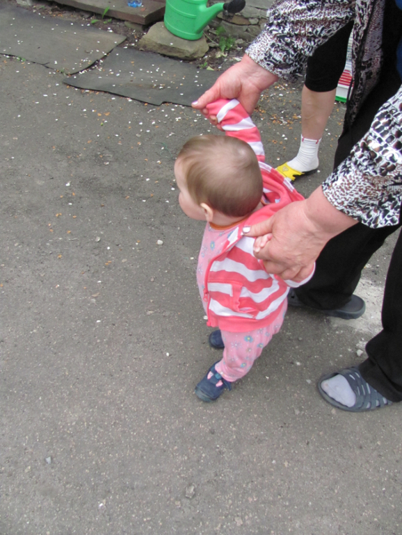 Двойнецам 10 месяцев и 1 день