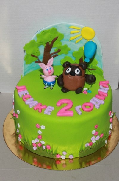 Торт с винни пухом и пятачком