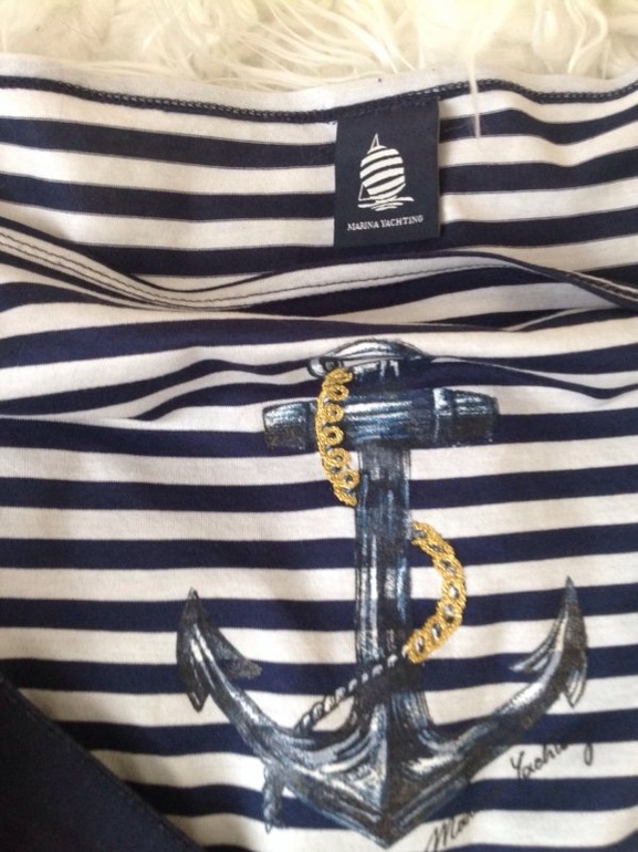 Продаю ... 42-44 р.