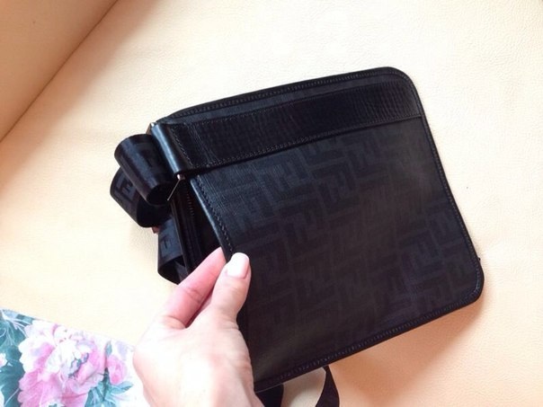 FENDI , мужская , оригинал ! 10 тыс .!