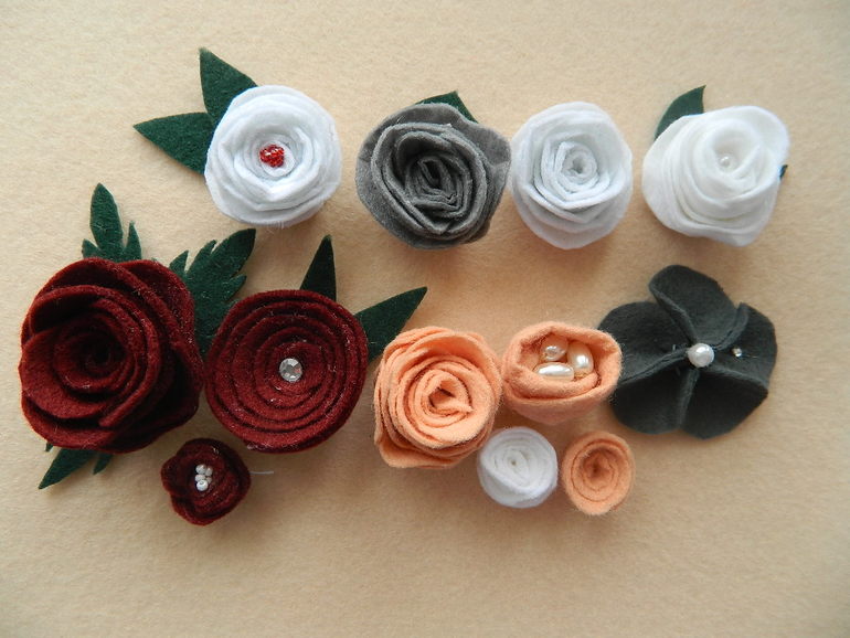 мои малыши.пойдут на шапочки