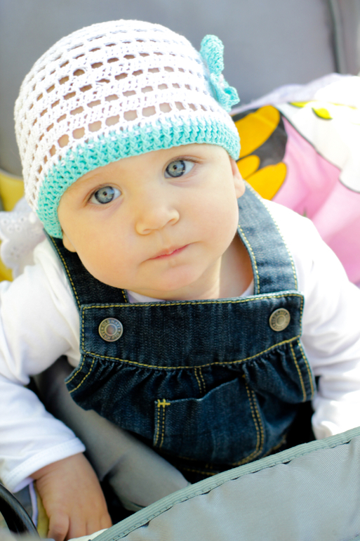 Мы уезжаем в отпуск завтра.