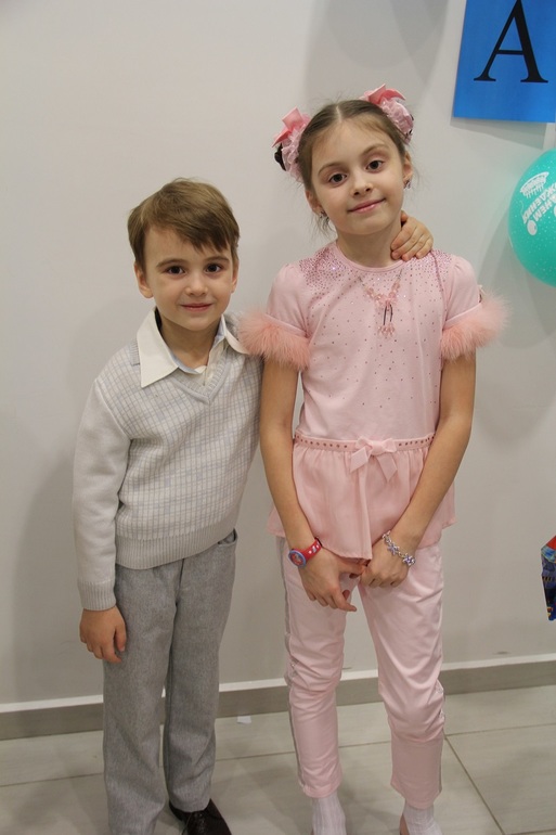 Артему 5 лет,наш день рождения