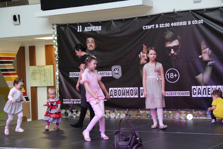 Артему 5 лет,наш день рождения