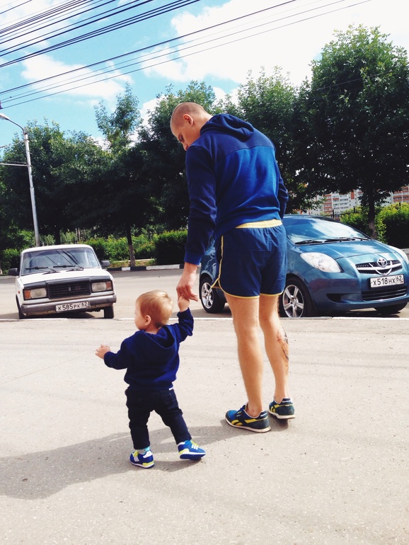 Гуляем ножками :)