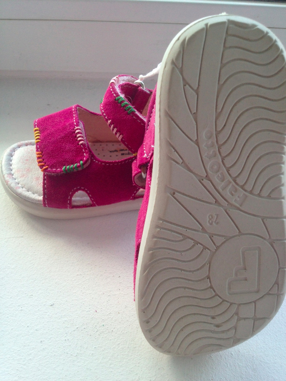 Новый босоножки Naturino Falcotto 23 размер 1900