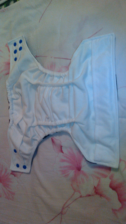 Многоразовые подгузники ALVA на любимой попе