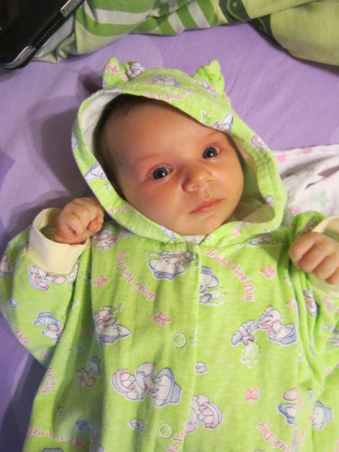 Алинке 1 месяц и 2 дня) Наши радости и странный педиатор с медсестрой..