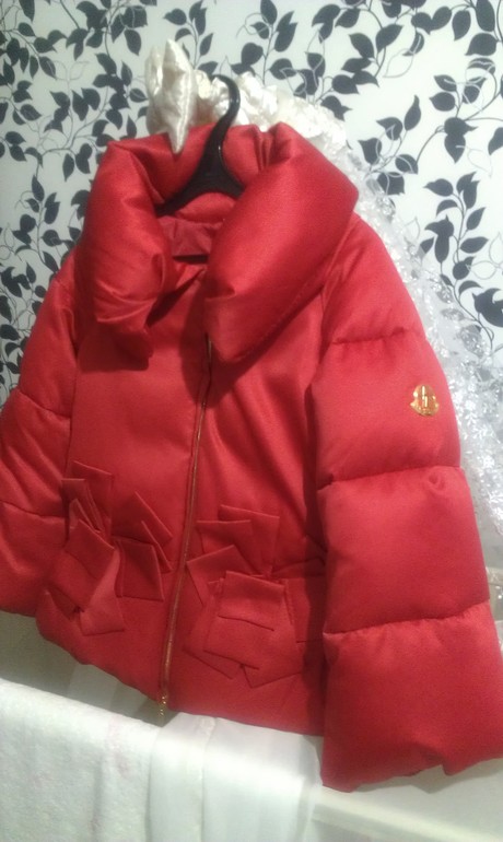 куртка новая Moncler 9000 р