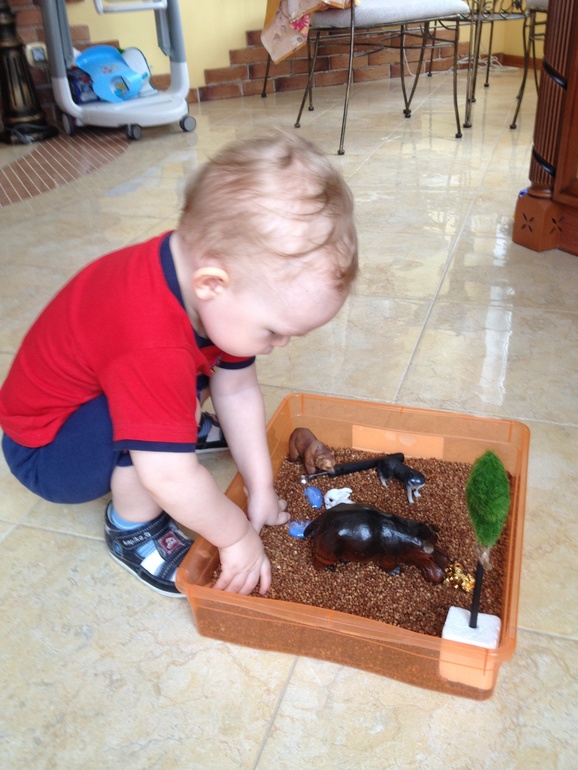 Рисуем, играем и обнимаемся