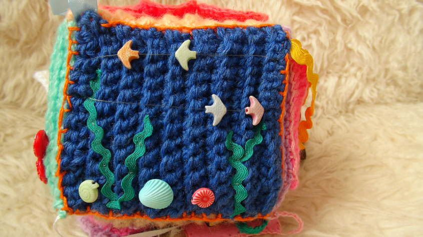 Развивающий кубик для деток от 1 года