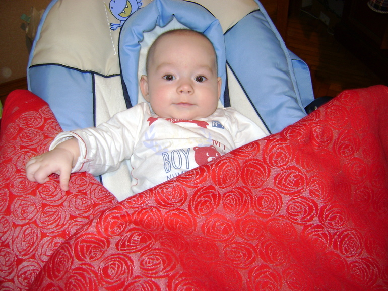 Миллион алых роз) или Афродита и Эрос.