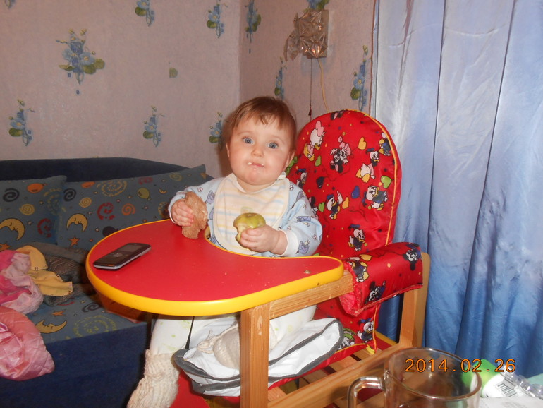 У нас наконец-то первый зубик!!!