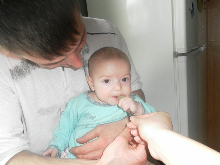 Наша первая еда.